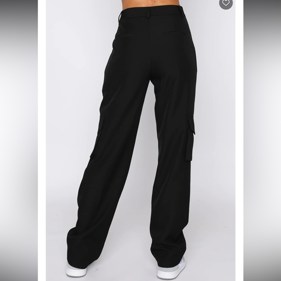 White Fox Boutique Black Cargo Pants - Picture 3 of 4